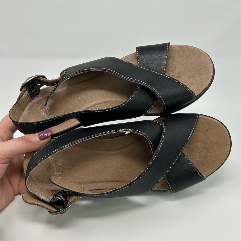 Dansko Jacinda Womens Sandals Black Criss Cross Slingback Wedge Buckle Size 38 - Picture 10 of 13